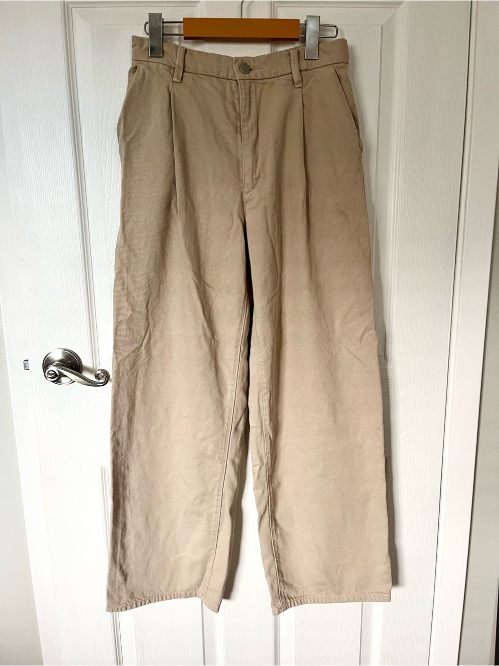 Uniqlo High Waisted Pleated Wide Leg Pants Khaki Beige Size S